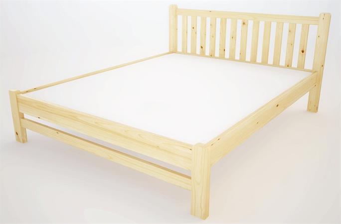 dřevěná dvoulůžková postel smrková Kinga maršal
