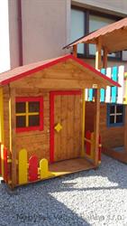 dřevěná zahradní dekorace „Dětský domek“ N9 botodre